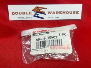 NOS OEM NIP Yamaha 90480-15W02 Grommet - Bild 1 von 2