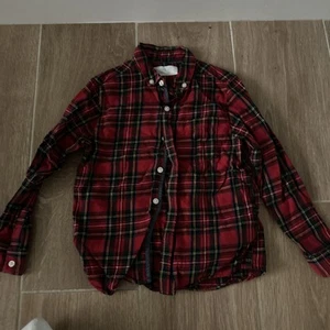 Jungen Next Schottenkaro Shorts rot 5-6 Jahre - Bild 1 von 9