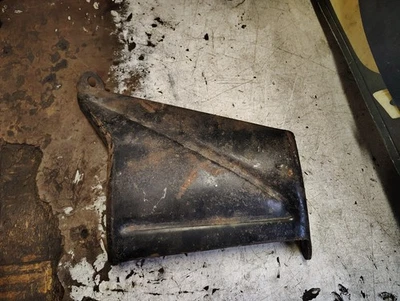 1968-70 Buick GS GSX Riviera Wildcat Electra 400 430 455 Upper A/C Mount Bracket - Image 1 of 3