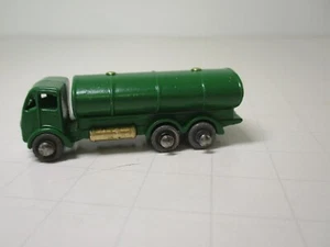 MOKO LESNEY MATCHBOX #11A ROAD TANKER TRUCK, RESTORED-MODIFIED RARE GREEN NM - Picture 1 of 8