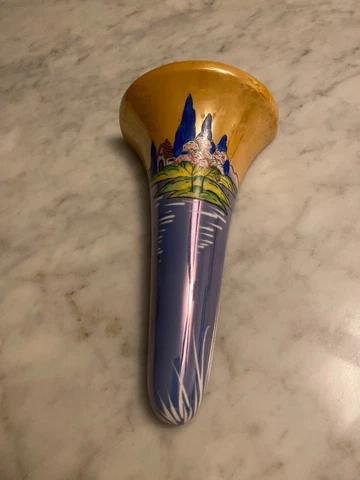 VINTAGE PORCELAIN DECORATIVE HAND PAINTED WALL SCONCE - MADE IN JAPAN Cover