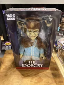 Mega Scale Regan Actionfigur The Exorcist Mezco Toys - Bild 1 von 4