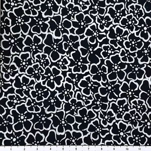 3 Yards Lunn Fabrics Exclusive Black & White Batik Textile Five Petal Flower - Picture 1 of 1