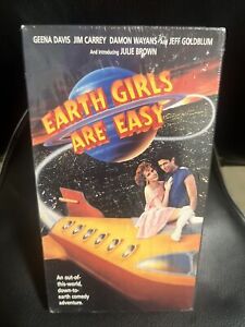 Earth Girls are Easy-VHS-Geena Davis/Jeff Goldblum-sealed/watermarked-Artisan