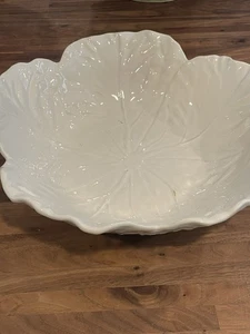Bordallo Pinheiro White Cabbage Salad Serving Bowl Vintage Portugal - Picture 1 of 7