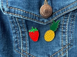 1 Pineapple or Strawberry Enamel Pin Badges, Fruit Metal Badge Pins for Jackets - Picture 1 of 4