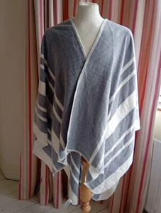 Capsule Grey & White Poncho Style Wrap One Size New Without Tags - Picture 1 of 10