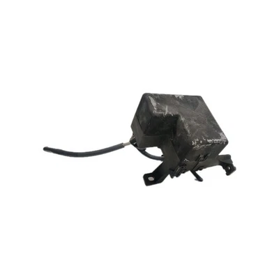 84-88 Toyota Pickup 4runner Under Hood Fuse Box - Image 1 of 4