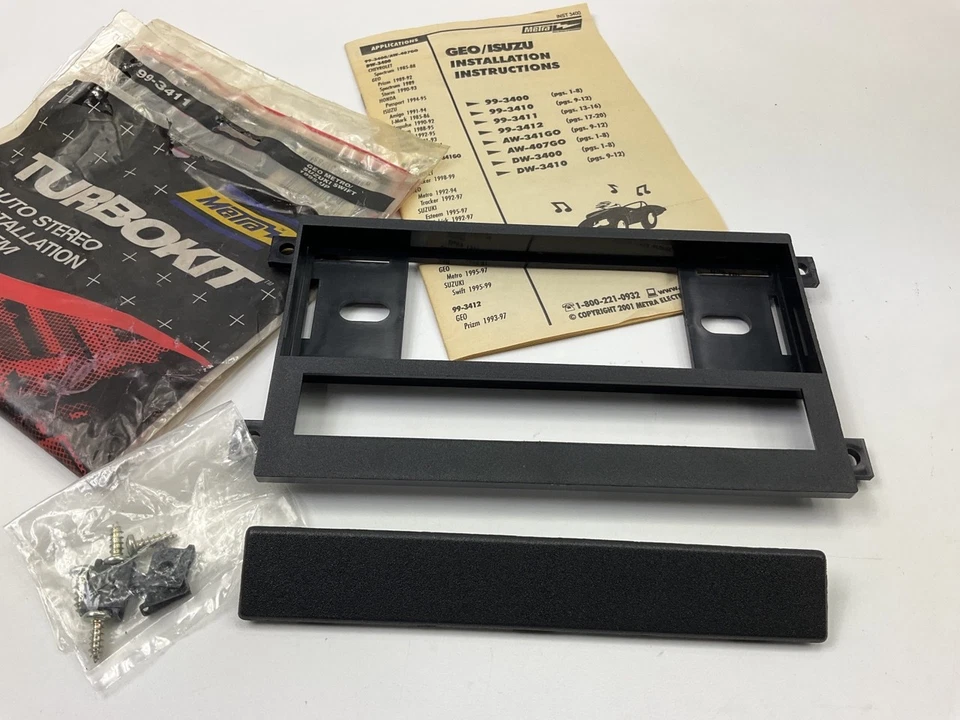 Kit de instalación de radio estéreo Metra 99-3411 para Geo Metro Suzuki Swift 1995-up Foto 1 de 4