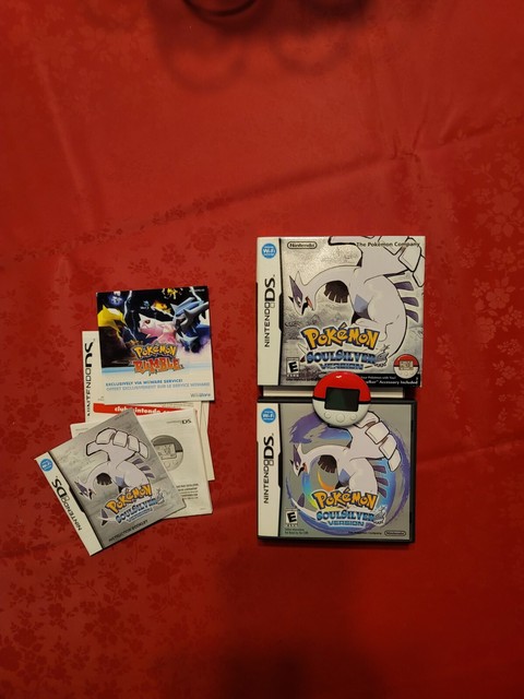 Nintendo Pokemon HeartGold w/ Bonus Figure and Walmart Exclusive