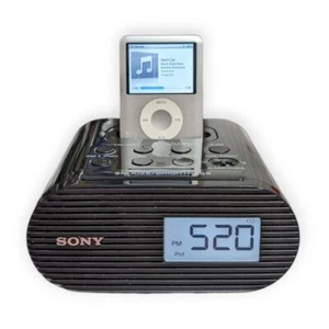 Sony ICF-C05iP iPhone/iPod Clock Radio Speaker + 4GB iPod Nano Silver - Picture 1 of 6
