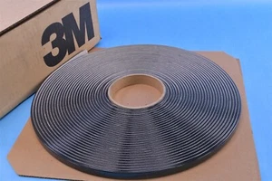 3M Bumpon 50' Anti-Skid Protective Strip 1/2" Molded Bumper SJ5510 - Imagen 1 de 3