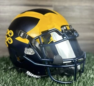 MICHIGAN WOLVERINES Schutt Full Size L Helmet National Champions - Picture 1 of 13