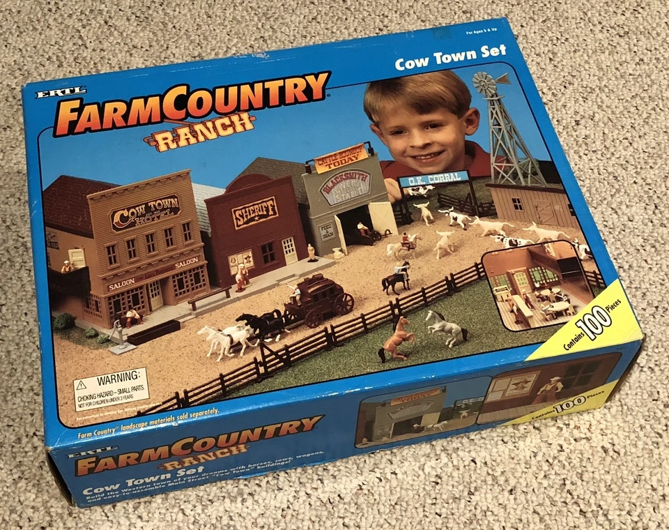 1/64 Ertl Farm Country Cow Town Set Vintage NEW Still Sealed In The Box - Image 1 of 4