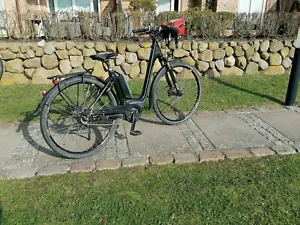 Ebike Damenrad Bergamont 48Rahmen Boschmotor 4Jahre Alt 7 Gang Shimanoschaltung - Bild 1 von 5
