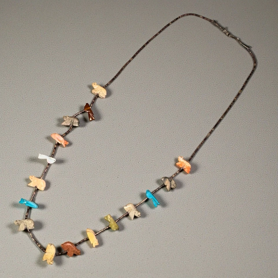 Collar Zuni Fetiche Heishi Coral Turquesa Jaspe Foto 1 de 3