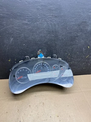 Medidor de cluster de velocímetro GMC Envoy 2006 - 2009 fabricante de equipamento original U4763 DG - Imagem 1 de 4