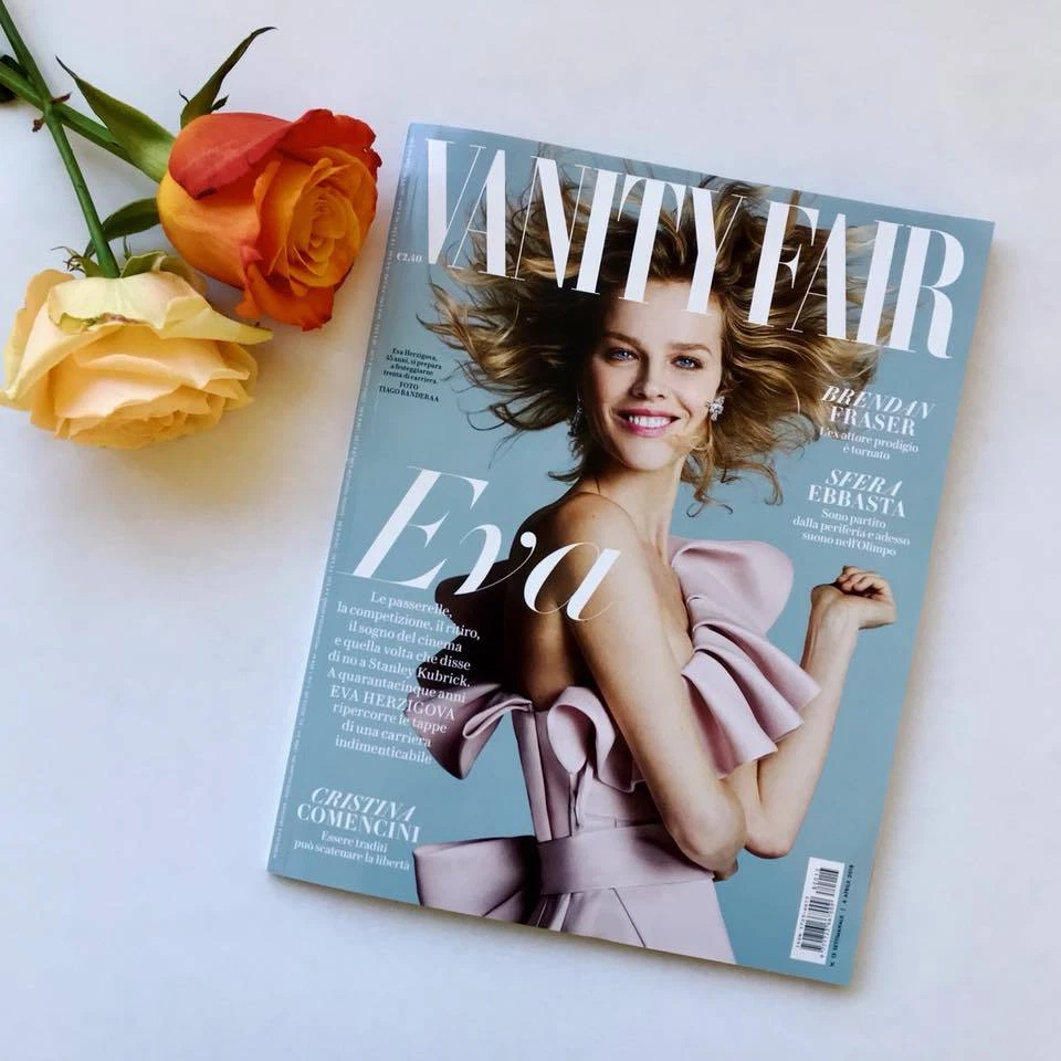Vanity Fair Magazine Italy Eva Herzigova Brendan Fraser Sfera Ebbasta Comencini - Image 1 of 1