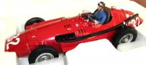 Auto da corsa Maserati 250 F 1957 F1 #32 con pilota verniciato Fangio Campione del Mondo 1:18 CMR - Foto 1 di 13