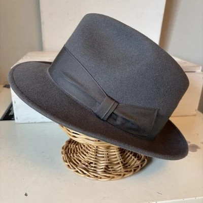 De colección Pedigrí Pura Sangre Acabado a Mano 5x Fieltro de Piel Hecho a Medida EE. UU. Gris Talla 7 Foto 1 de 4