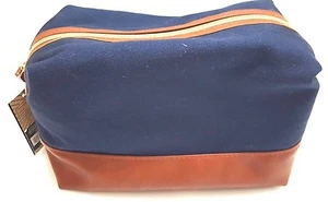 Navy Toiletry Case Perfect for Suitcase and carry on. brings thing so organize - Picture 1 of 3
