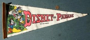 Banderín Walt Disney On Parade Show de 1970 Blancanieves y los siete enanitos - - Imagen 1 de 1
