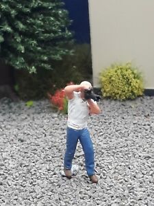  Scale3D 00/1.76 figures  handpainted young male photographer 