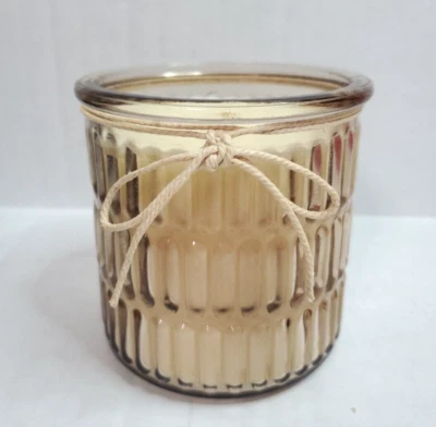 Pier One 1 Imports Cuban Vanilla Single Wick 11 OZ Tarro de velas perfumado Foto 1 de 4
