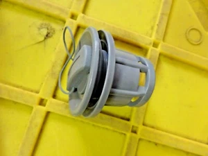 3 PIECE Universal Thread Drain Plug for Canoe Boat Kayak Accessories - Picture 1 of 4