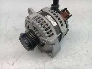 2014-2018 GMC Sierra 2500 Denali Alternator 84143543 Lot#8 - Picture 1 of 4
