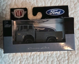 Camioneta Ford C-600 1970 gris fundido a presión M2 Machines 1:64 cabina personalizada nueva - Imagen 1 de 4