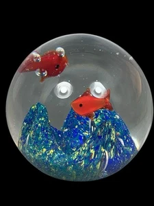 Art Glass Underwater Ocean Reef Fish Aquarium Paperweight Air Bubbles Round - Picture 1 of 12