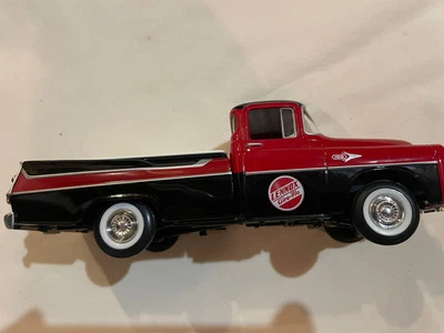 Dodge Truck Lennox 1957 de Liberty Classics Die Cast Bank Foto 1 de 4