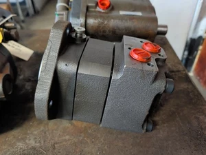 BREVINI FLUID POWER HT C 400 MOTOR HYDRAULIC ORBITAL MOTOR - Picture 1 of 5