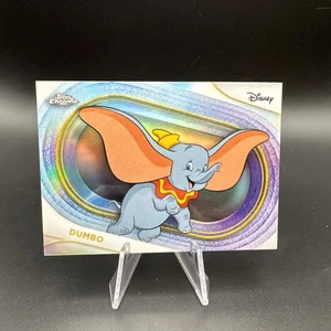 2025 Topps Chrome Disney Dumbo Refractor Holographic Holo # 88 - Bild 1 von 2