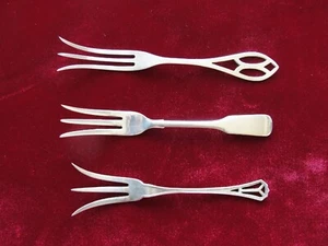 3 Sterling Silver Lemon Forks Art Nouveau, Art Deco, 1930s Colonial Design - Picture 1 of 15