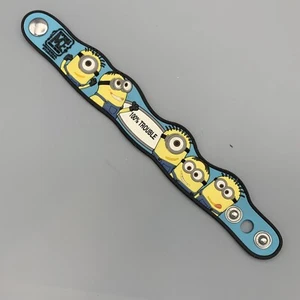 Pulsera ajustable Despicable Me Minion Mayhem 100 % Trouble Universal Studios - Imagen 1 de 9