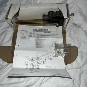 OEM Volvo Height control valve replacement kit Part #318870 Supplier # 60107 16v - Picture 1 of 8