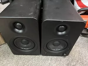 Altavoces de estantería Kanto - YU3 4" 60W 2 vías (par) - Imagen 1 de 8