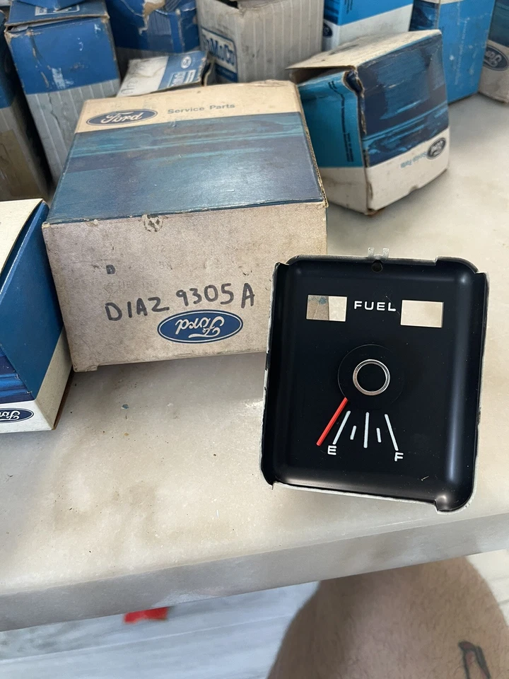 Nuevo de Lote Original Ford 1971 1972 1973 Galaxie LTD Indicador de Combustible Gas Indicador Foto 1 de 1