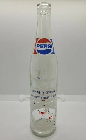 IOWA HAWKEYES vs. IOWA STATE CYCLONES Commemorative 1977 Glass Pepsi Bottle Cover