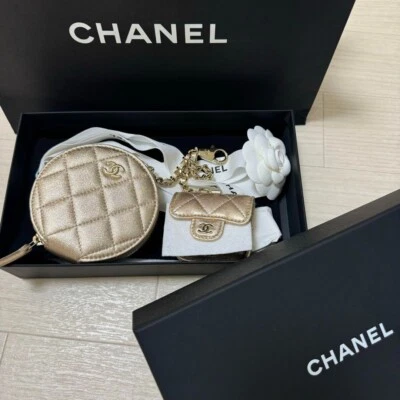 CHANEL 2024 Año Regalo Monedero AirPods Estuche Cuero Champagne Dorado Foto 1 de 4