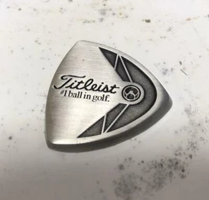Pocket Marker Titleist Neuheit nicht zu verkaufen Silber Dreieck Sendungsnummer - Bild 1 von 3
