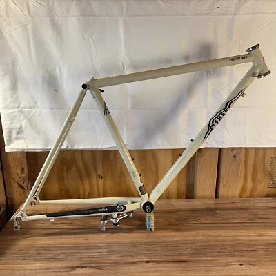 Retro Fisher Procaliber 18 Inch Columbus Hardtail MTB Frame 26 Power Cam XC 9000 - Image 1 of 4