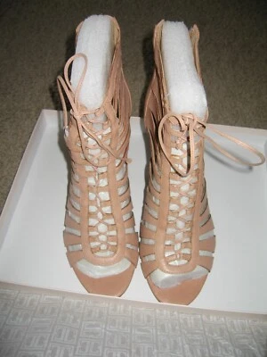 NUEVO EN CAJA Ivanka Trump Botines/Botas de Tobillo de Cuero con Tirantes Cuero Natural 9.5 Foto 1 de 4