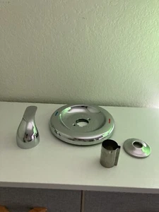 MOEN Adler 82603 Posi-Temp ESCUTCHEON Spot Resist Chrome Trim Plate W/ Extras - Picture 1 of 6