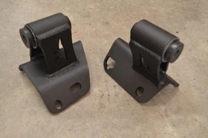IRONMAN4X4FAB - JEEP GRAND CHEROKEE ZJ HEAVY DUTY ENGINE MOTOR MOUNTS, 4.0L I6 - Foto 1 di 3