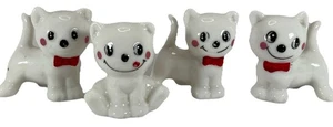 Vintage anthropomorphe weiße Katze Katzenfiguren Lächeln rote Fliege 4er Set Taiwan - Bild 1 von 13