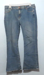 Old Navy Sweetheart Women's Size 16 Regular Boot Cut Med Wash Denim Blue Jeans - Picture 1 of 11