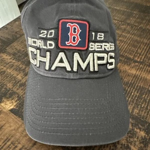 Limited Edition Boston Red Sox Baseball Hat World Series Champions 2018 - Picture 1 of 6